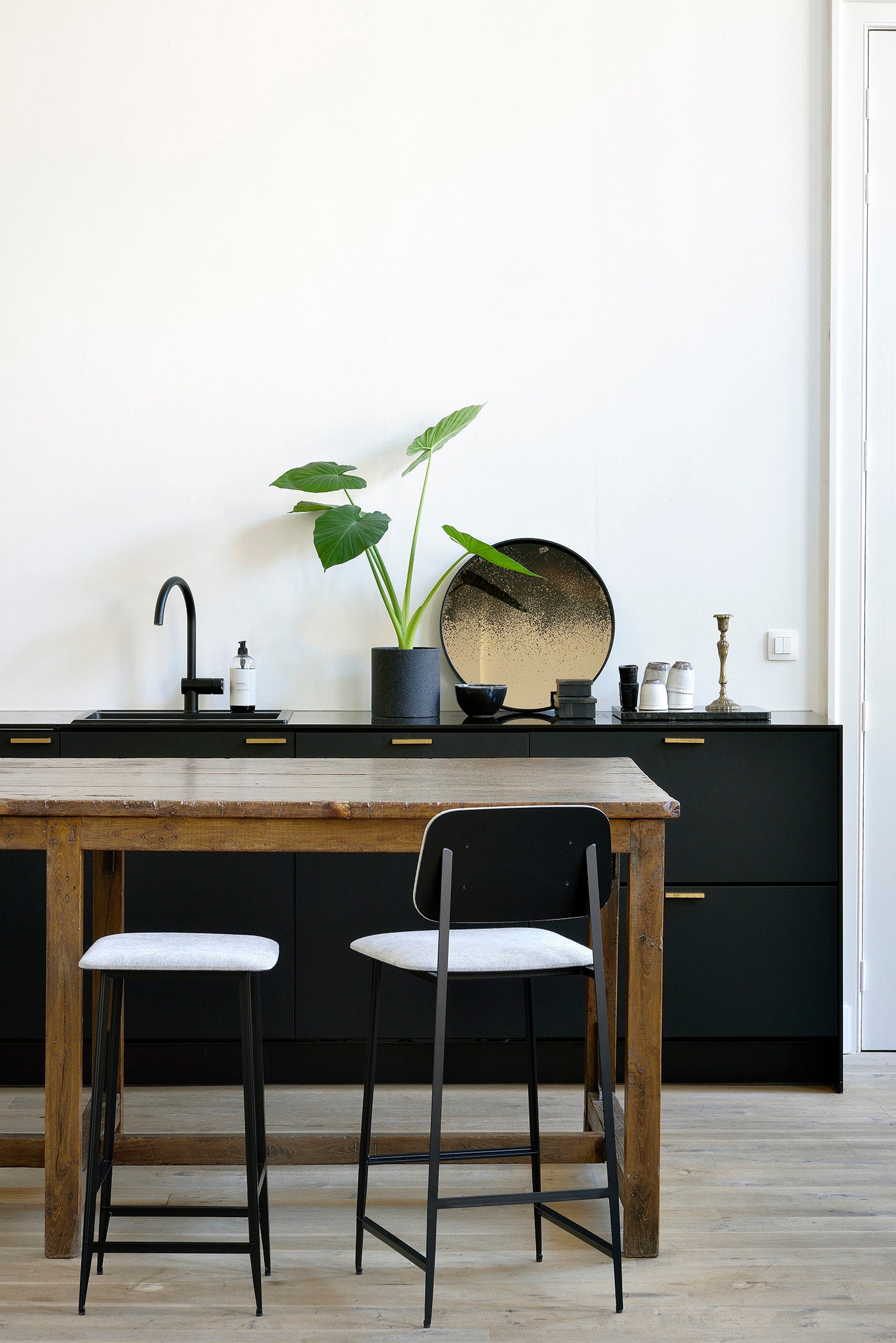 比利時原裝進口實木傢俬 - 座椅系列 - DC系列吧台凳