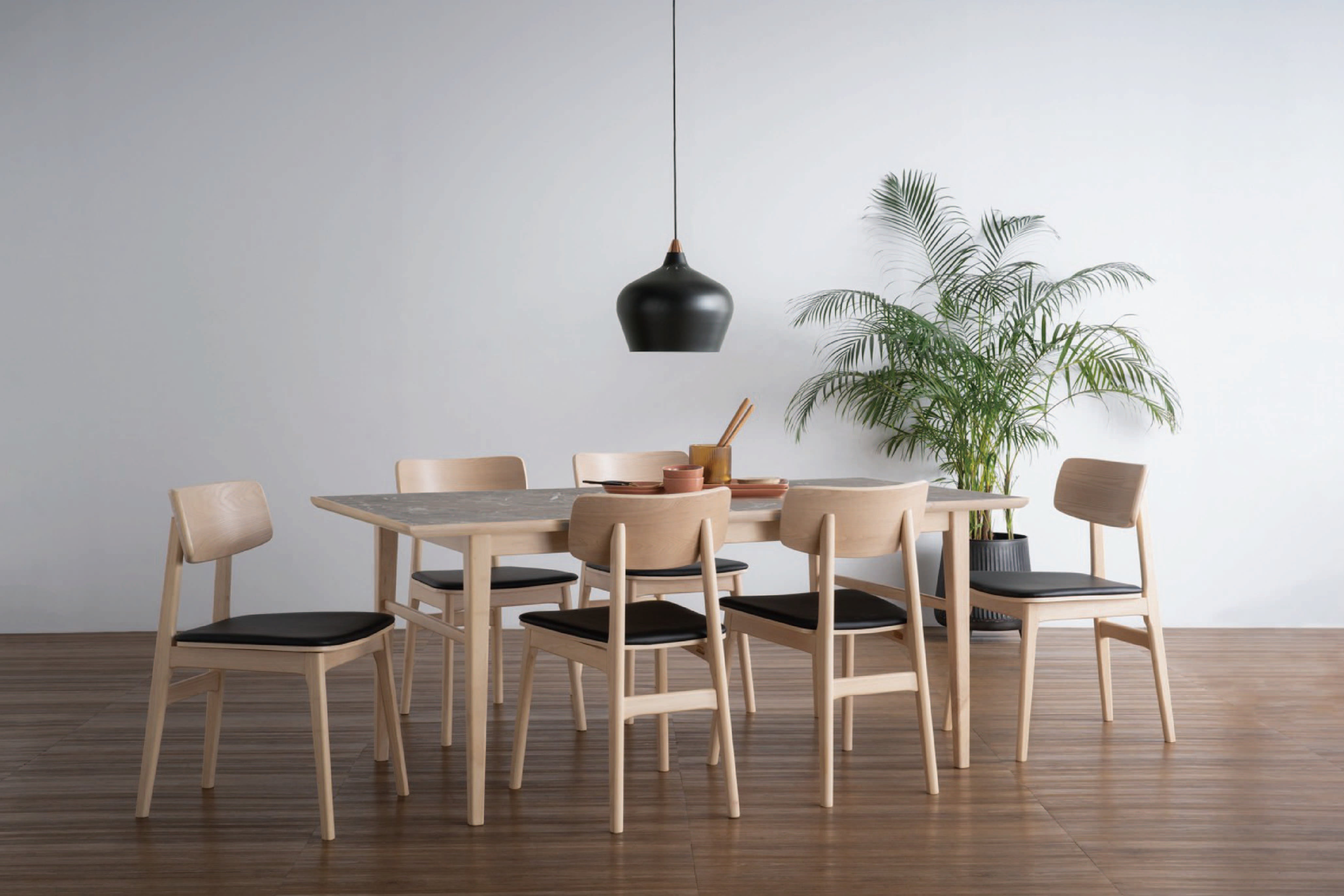 馬來西亞原裝進口實木傢俬 - LU系列 - HAYTON雲石餐桌