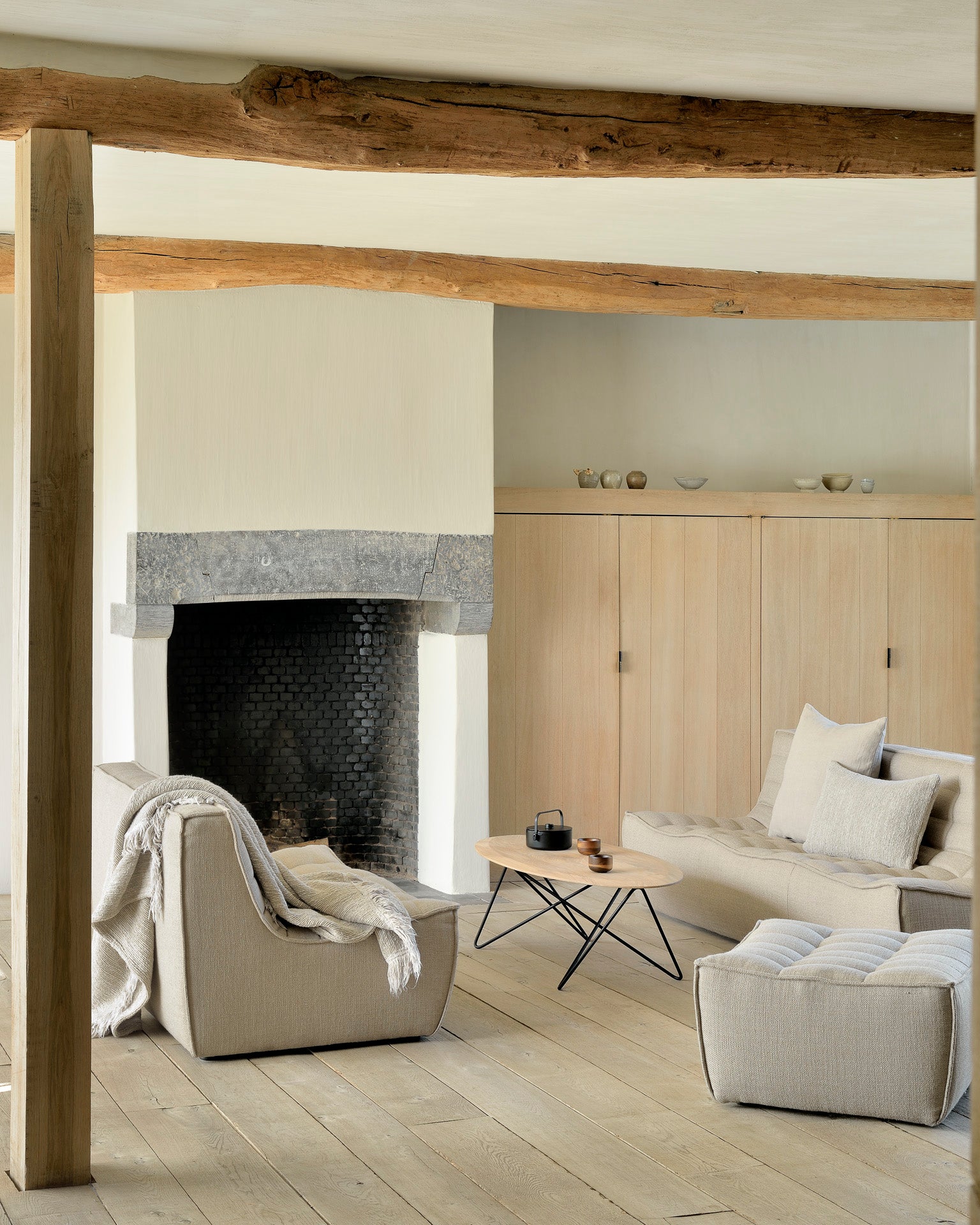 比利時原裝進口實木傢俬 - 茶几系列 - Orb系列金屬腳橡木茶几