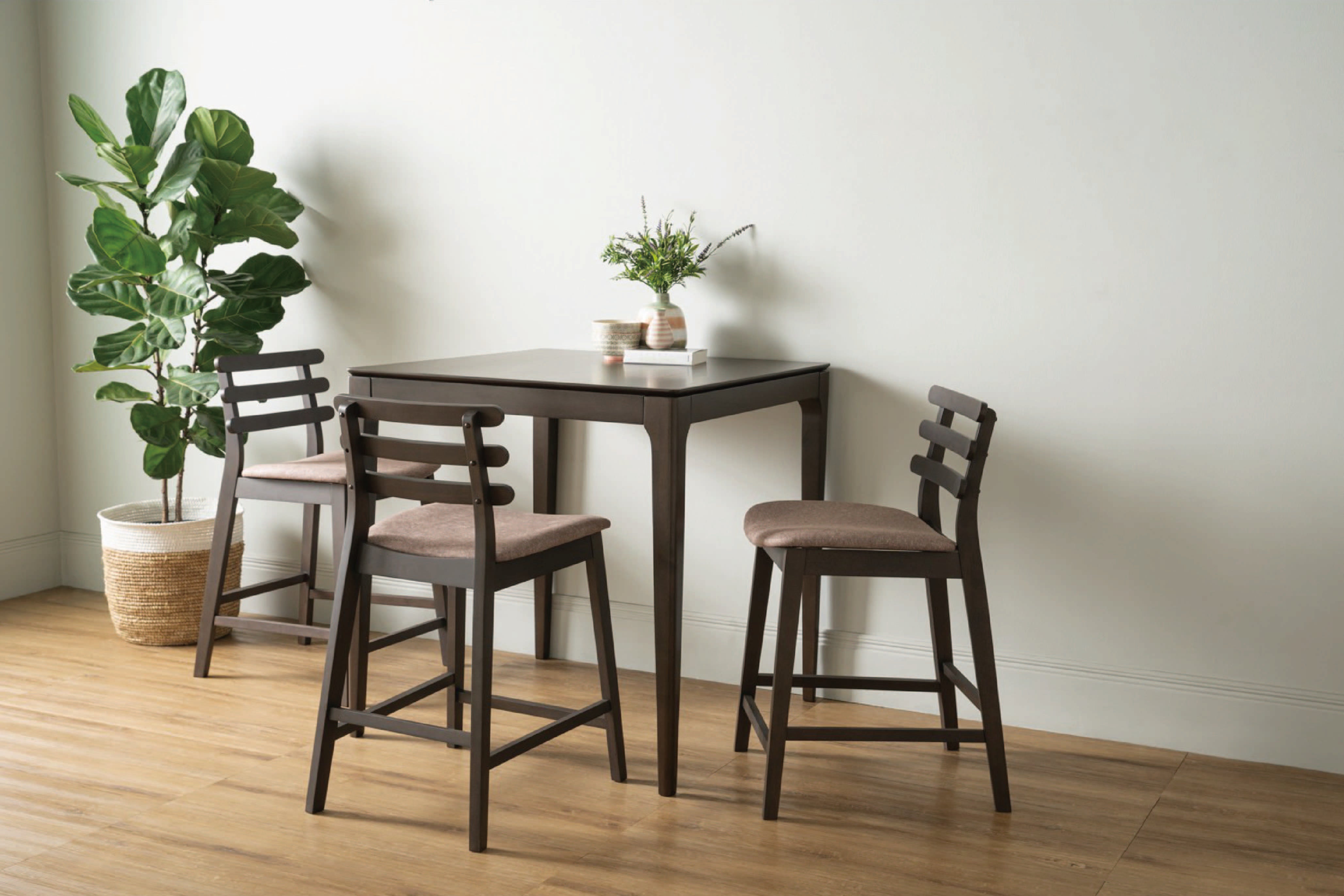 馬來西亞原裝進口實木傢俬 - NZ系列 - FRANK 餐槣