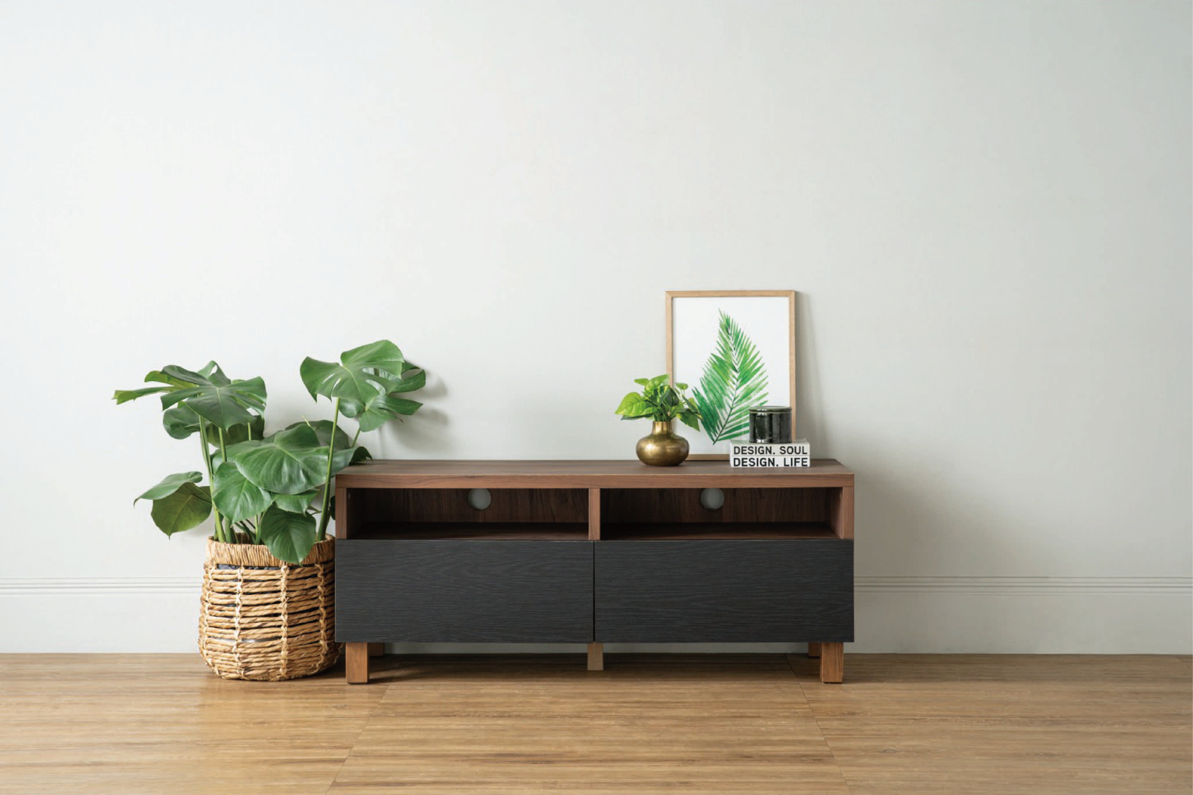 馬來西亞原裝進口實木傢俬 - NZ系列 - GORDY 1.18米電視櫃