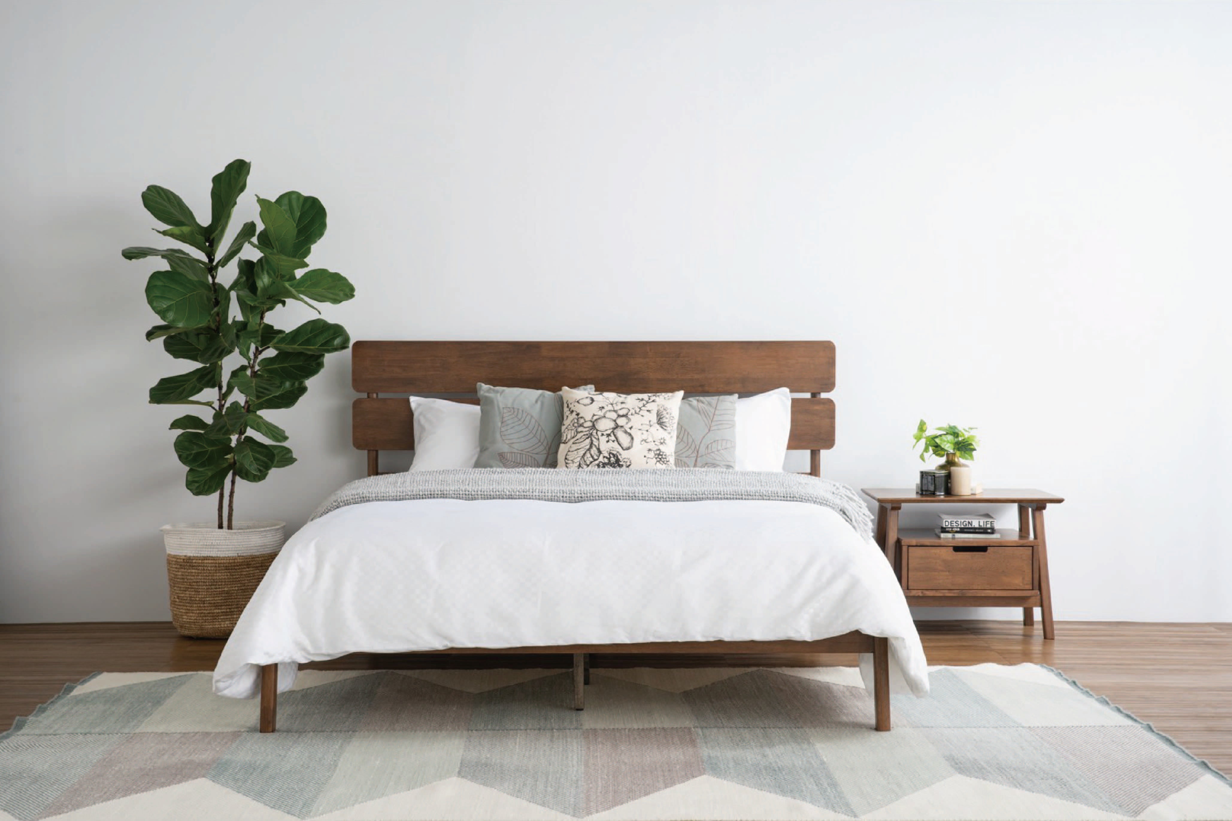 馬來西亞原裝進口實木傢俬 - NZ系列 - SEATTLE雙人床架 (Queen Size)