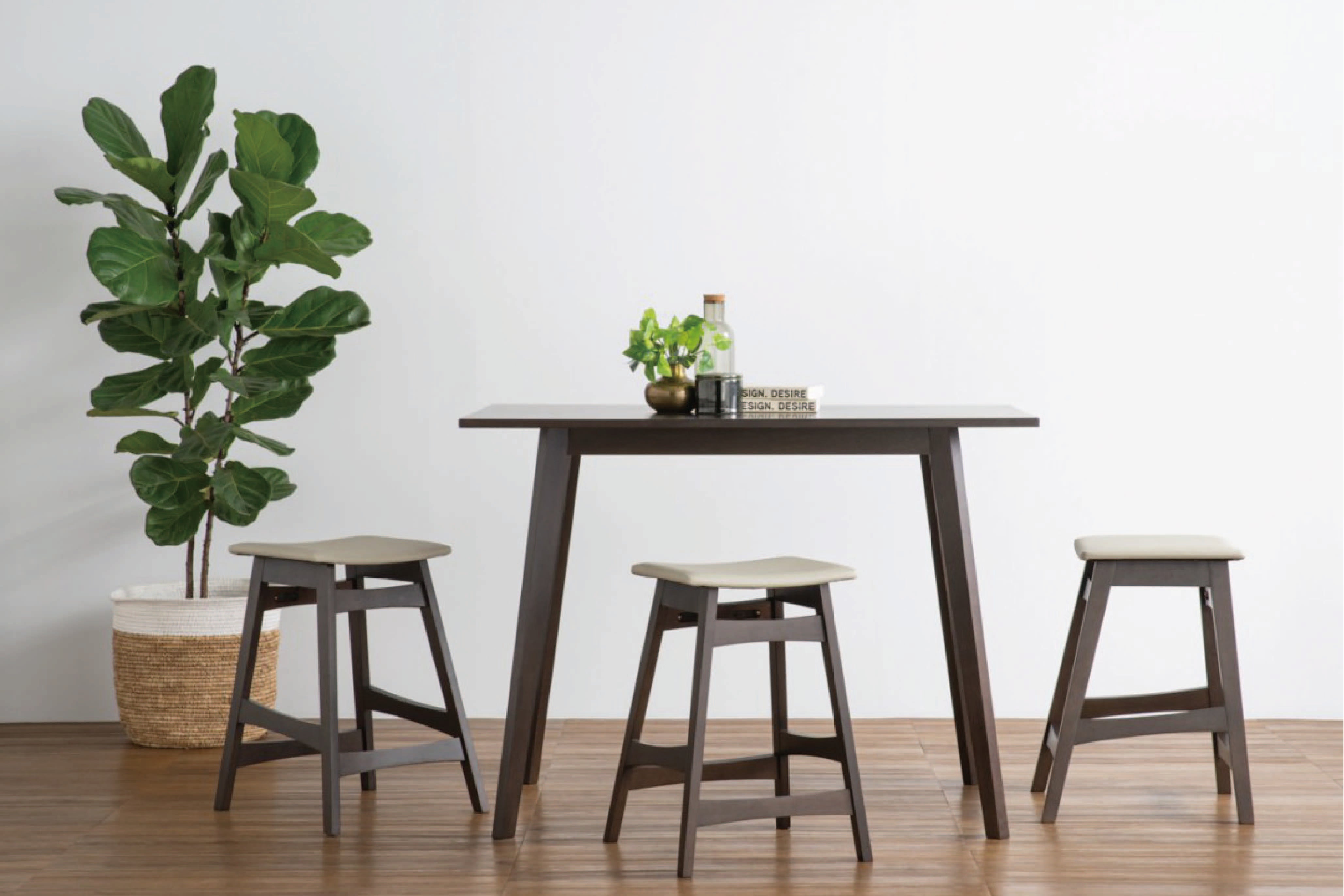 馬來西亞原裝進口實木傢俬 - NZ系列 - BERNARD高身椅