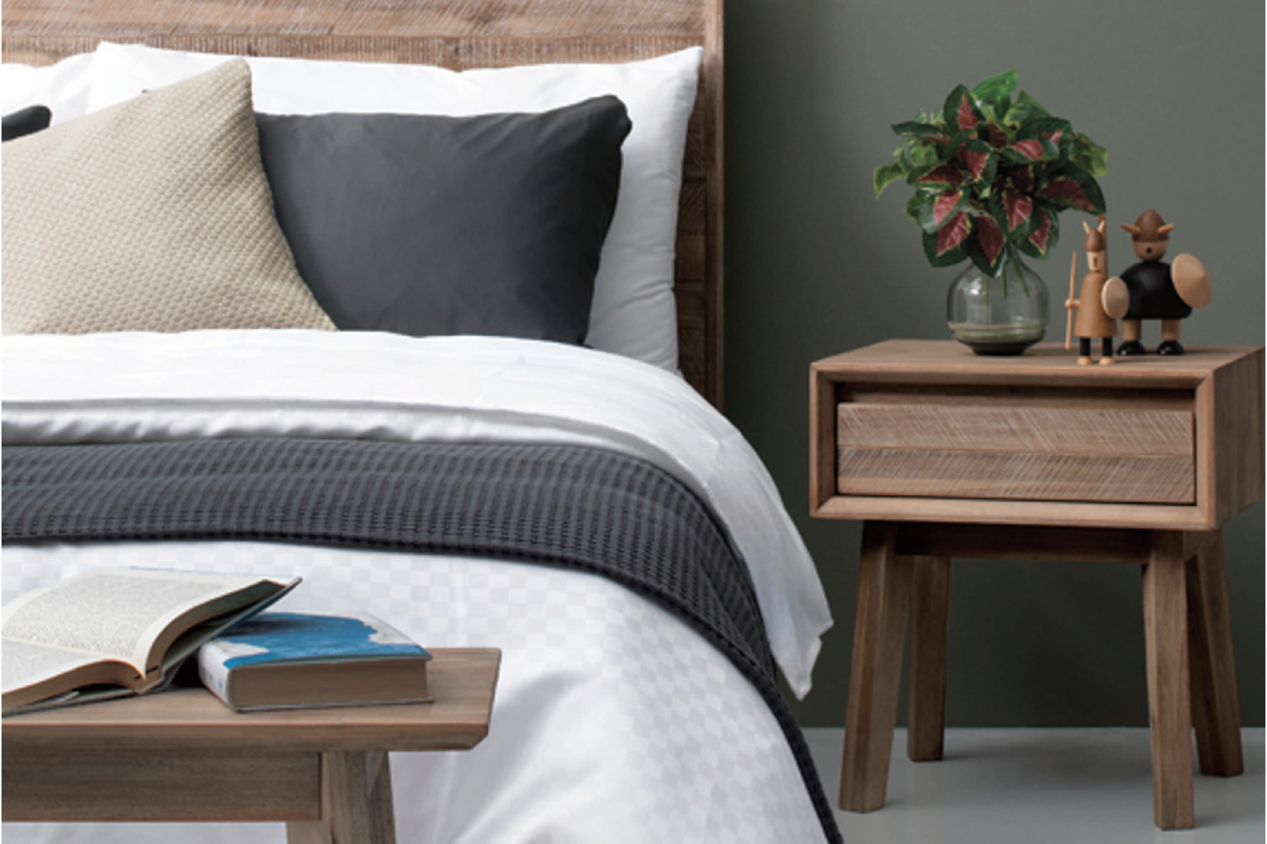 馬來西亞原裝進口實木傢俬 - F系列 - Millai米萊抽屜床頭櫃