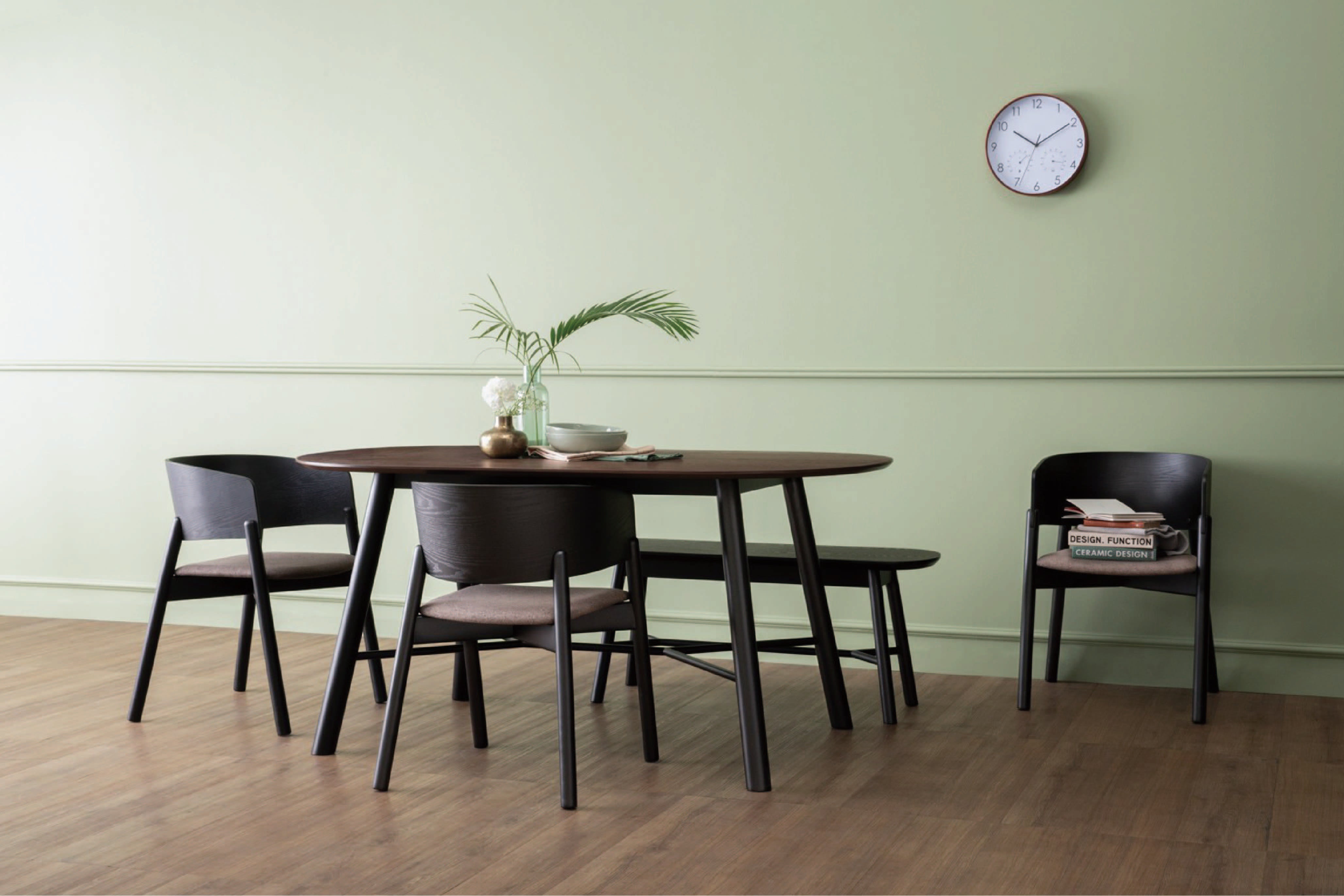 馬來西亞原裝進口實木傢俬 - NZ系列 - HAROLD餐桌