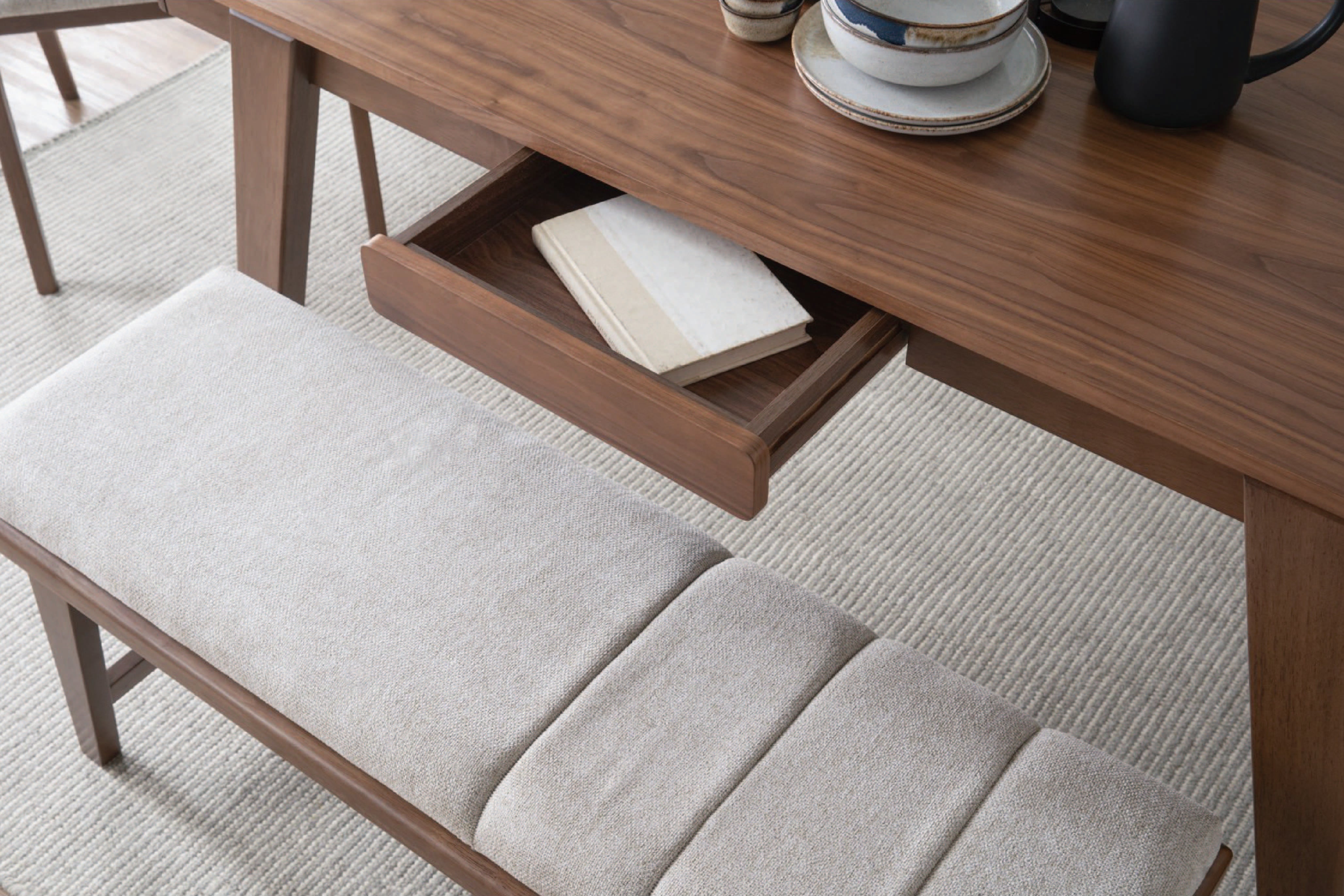 馬來西亞原裝進口實木傢俬 - LU系列 - TOMIVA餐桌