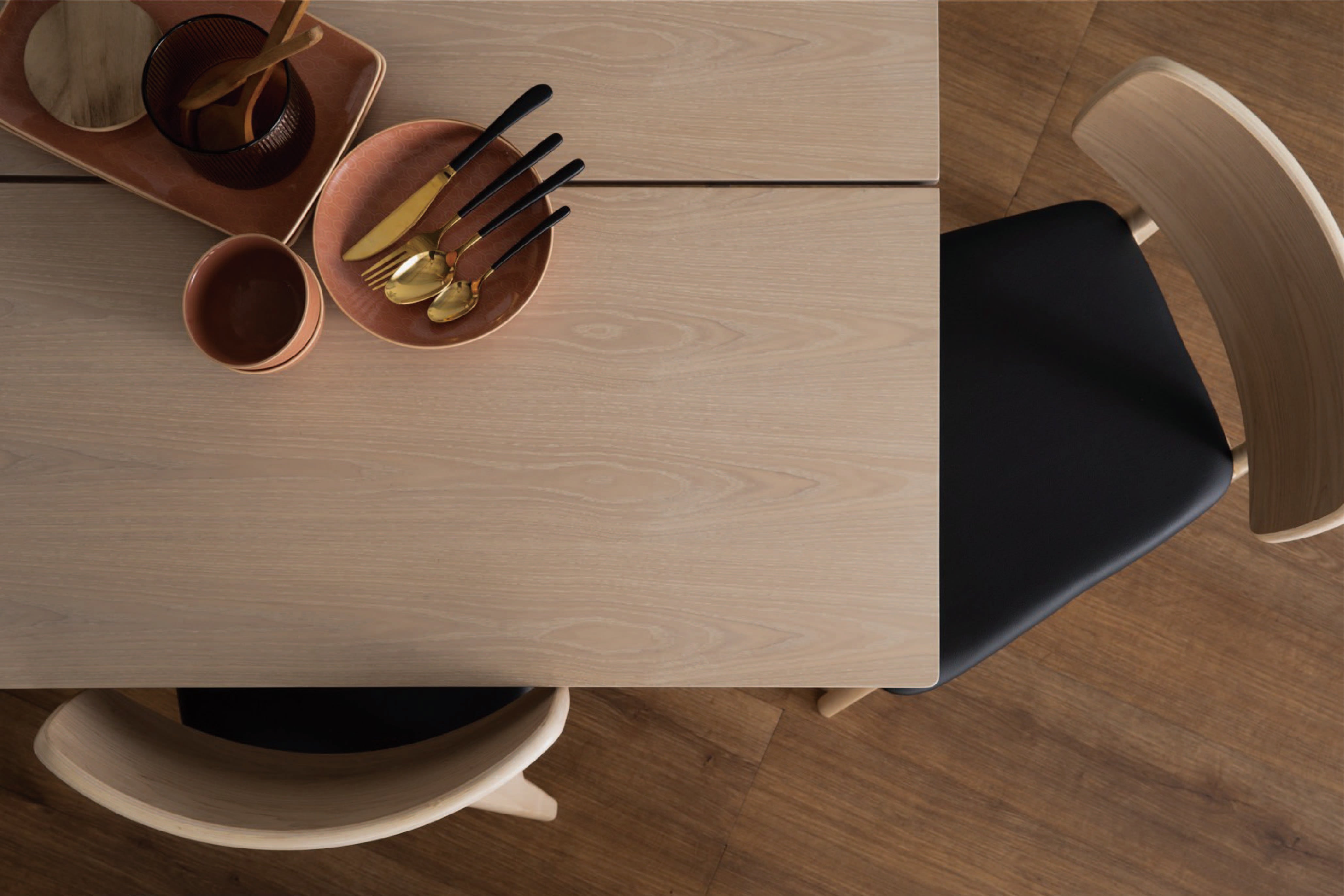 馬來西亞原裝進口實木傢俬 - LU系列 - HAYTON餐桌