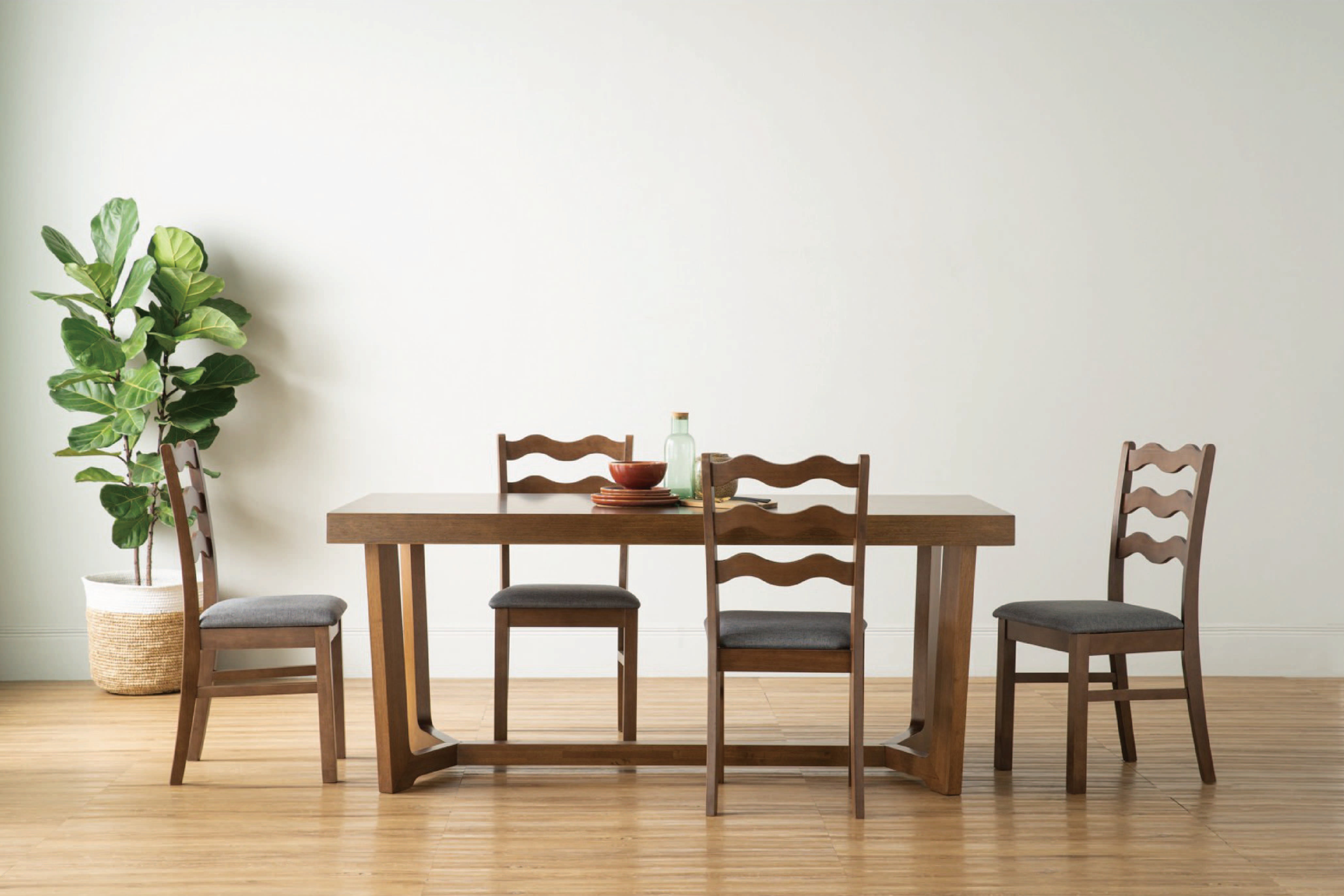 馬來西亞原裝進口實木傢俬 - NZ系列 - DRAKE 餐桌