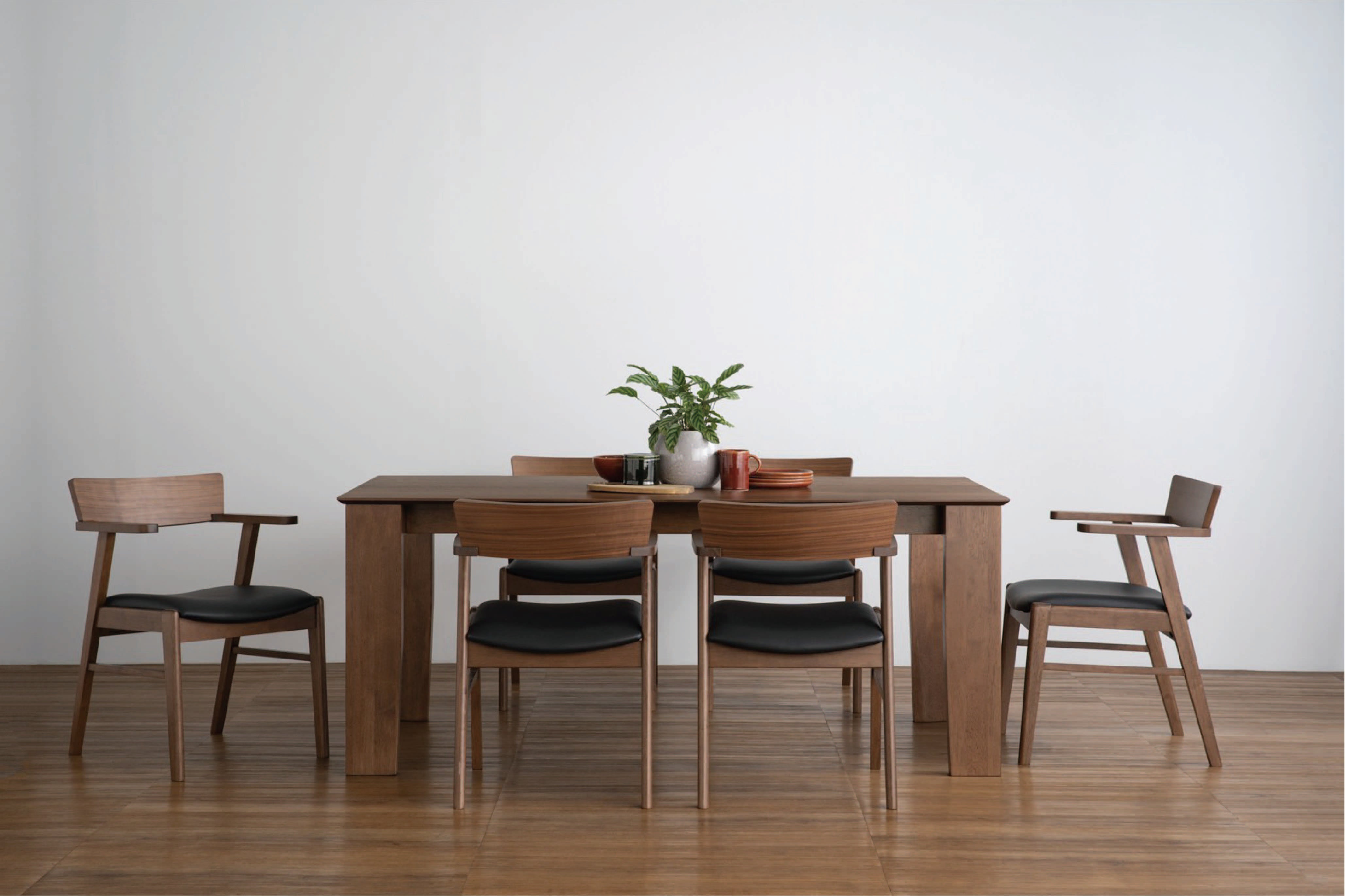 馬來西亞原裝進口實木傢俬 - NZ系列 - PACJO 餐桌