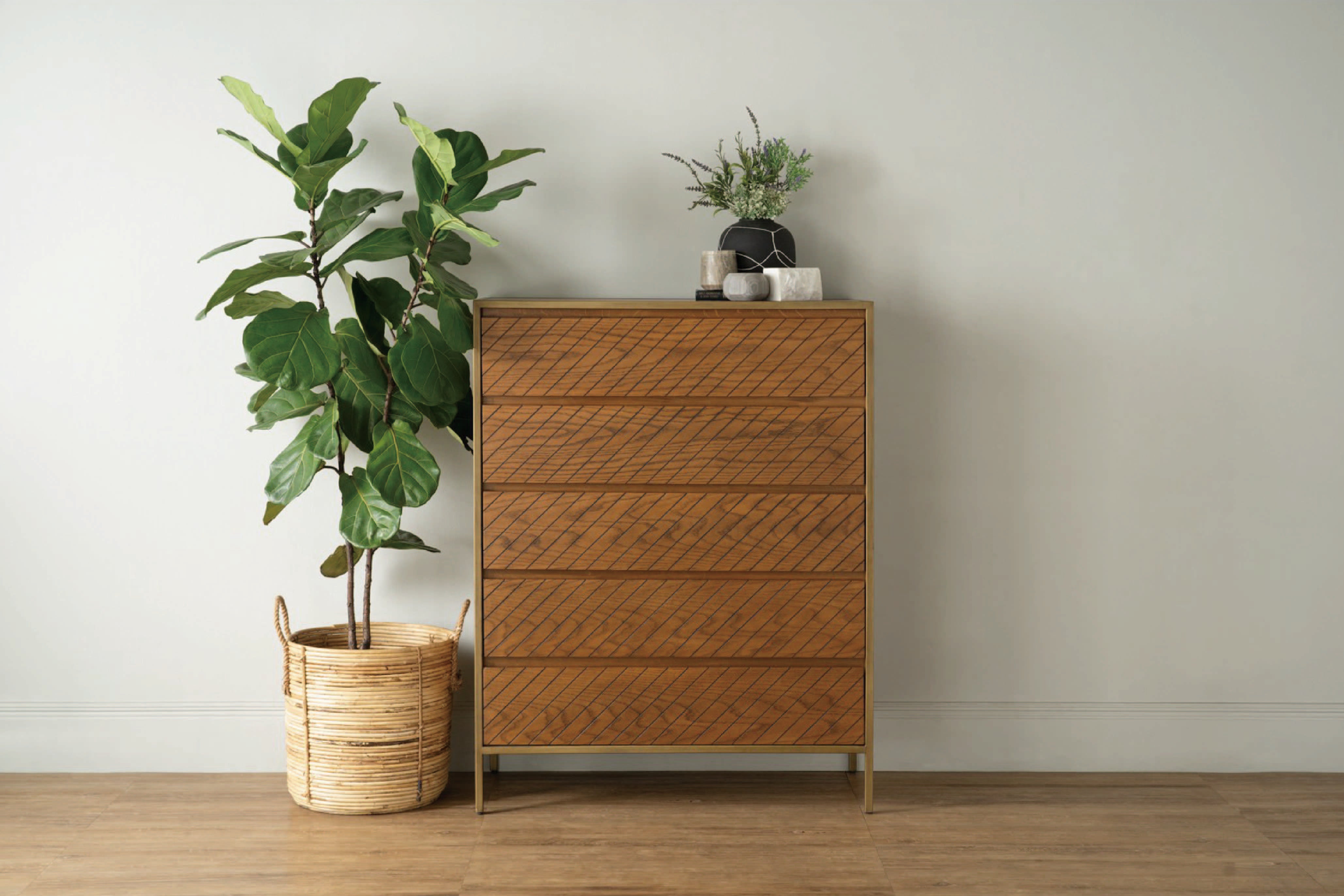 馬來西亞原裝進口實木傢俬 - F系列 - Milton米爾頓高身邊櫃