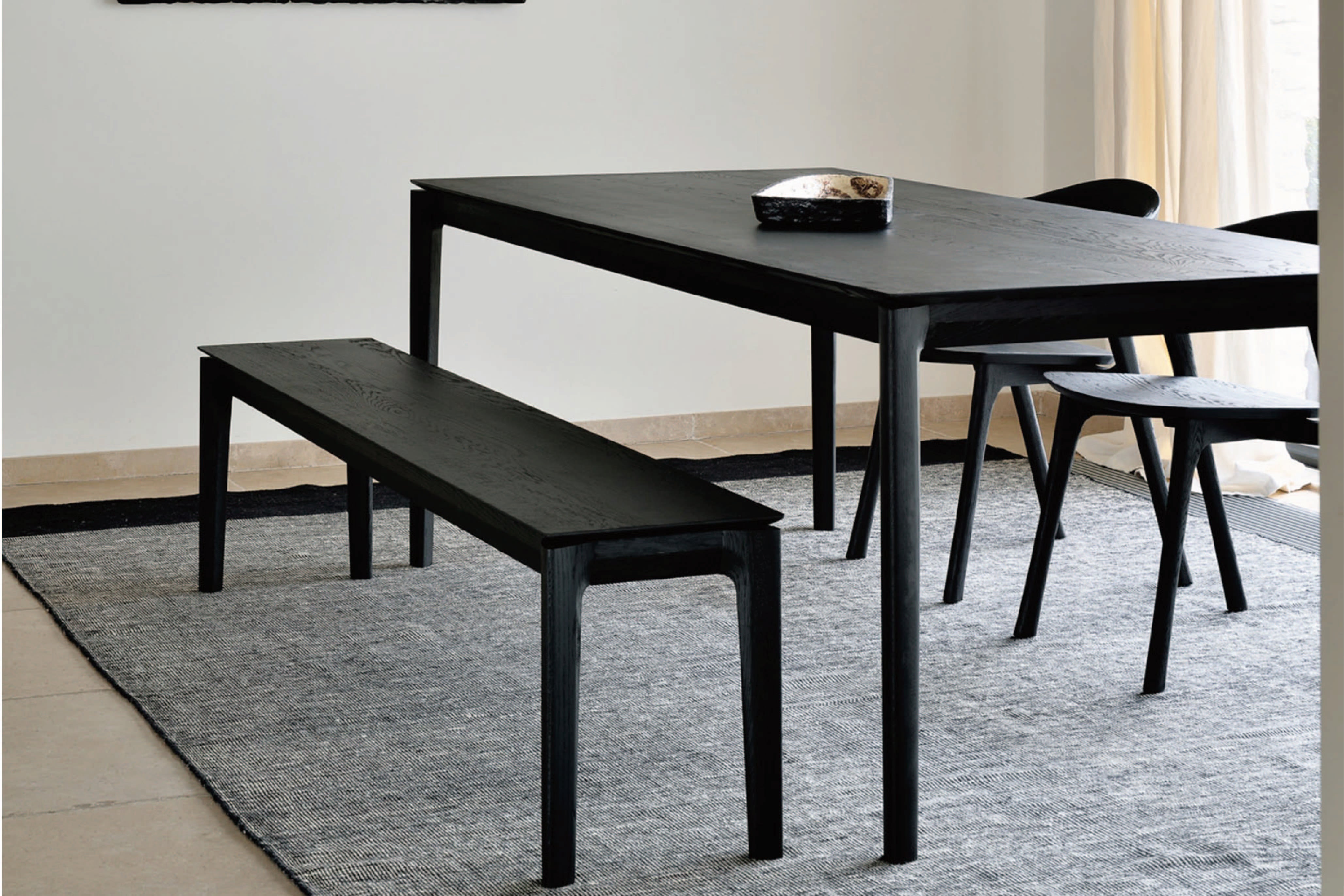 比利時原裝進口實木傢俬 - 餐桌系列 - Arc系列黑色橡木餐桌